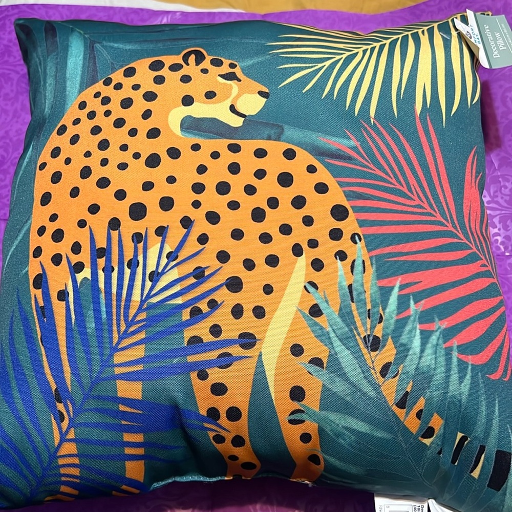 New Comfort Bay Exotic Jungle Animal Print Palms Toss Throw Pillow 16 X 16IN